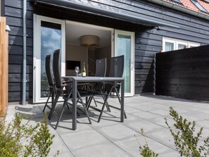 Dining - Holiday Home in Oostkapelle Near Beach (Oostkapelle)