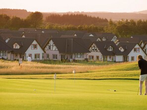 House | Golf
