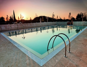 Apartment | Pool - Apartment in Tuscany Near Chianti Vineyards (Barberino Tavarnelle)
