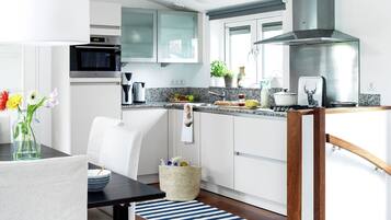 Mobile Home | Private kitchen