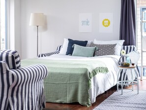 Living room - Stylish Stay on the Water (Loosdrecht)