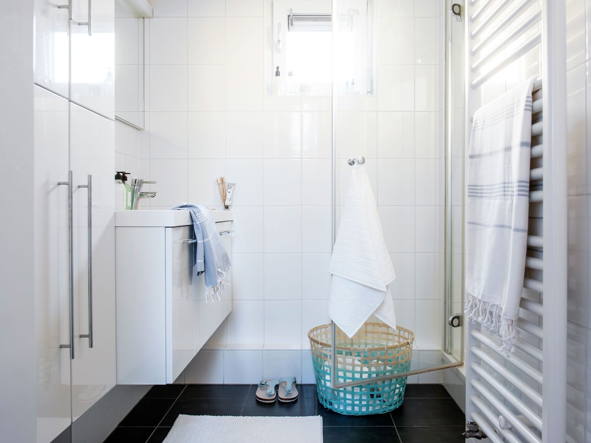 Mobile Home | Bathroom | Towels