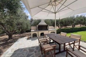 Villa | Dining