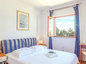 Villa | 4 soverom, individuelt innredet, strykejern/-brett og sengetøy