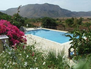 Outdoor pool - Cozy Apartment With air Conditioning Near the Sea (San Vito Lo Capo)