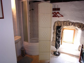 House | Bathroom | Shower