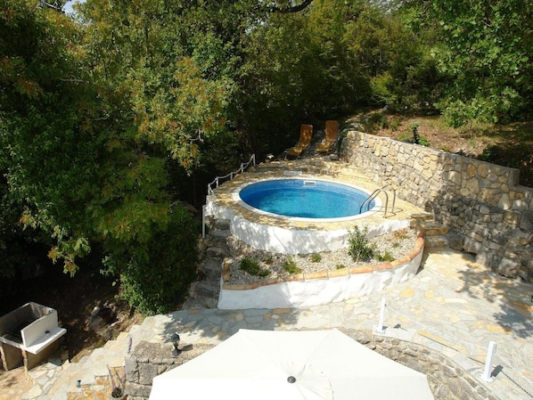 Indoor pool, outdoor pool