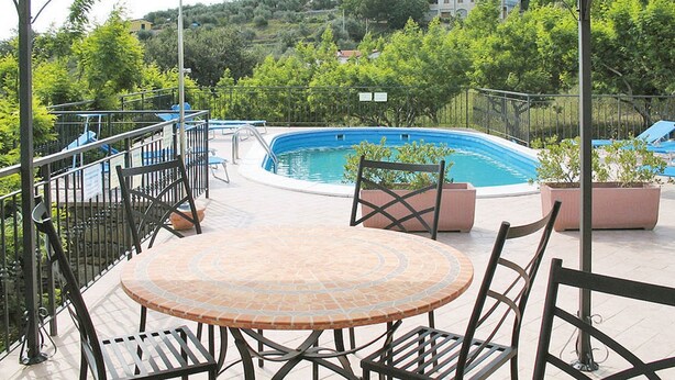 Pool - Nice Apartment With a Beautiful Location at Flowerriviera (Imperia)