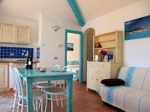 Living room - Detached Villa With two Bathrooms Near the Sea (Loiri Porto San Paolo)