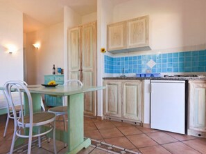 Private kitchen - Comfortable Studio With sea View and Balcony or Terrace (Loiri Porto San Paolo)