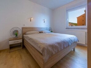 2 bedrooms, individually furnished - Modern Apartment in Crikvenica With Swimming Pool (Crikvenica)