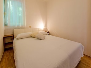 Apartment | 1 bedroom, individually furnished