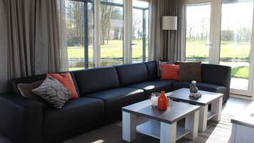 Chalet | Living area