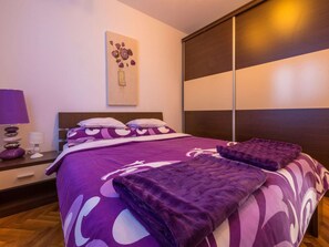 1 bedroom, individually furnished - Comfortable Apartment With Pool and Terrace With Sea View (Crikvenica)