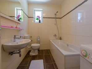 House | Bathroom