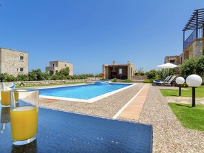 Pool - Villa in Kamisiana With Private Pool & Beach (Platanias)