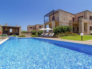 Villa | Piscine | Piscine couverte, piscine extérieure