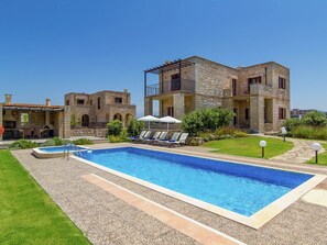 Villa | Pool