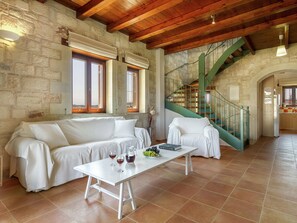 Vila | Área de estar | Lareira