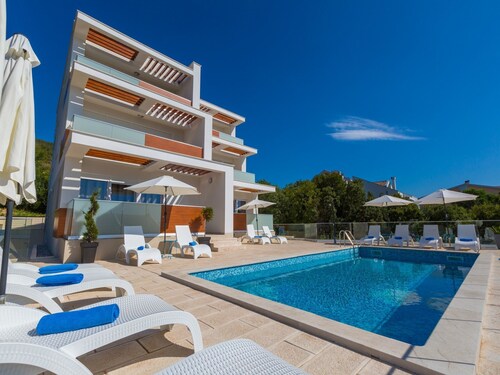 Fabulous Villa in Dramalj near Beach