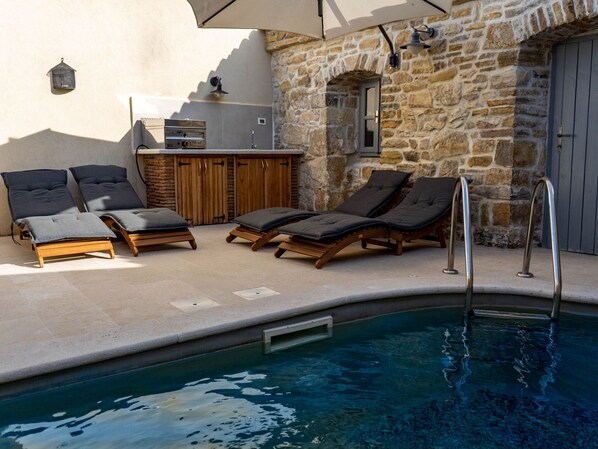 Hus | Pool | Indendørs pool, udendørs pool