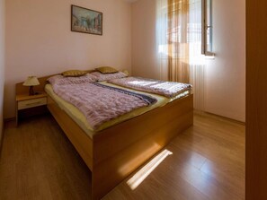 1 bedroom, individually furnished - Vibrant Apartment in Crikvenica With Shared Pool (Crikvenica)