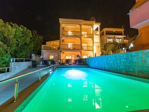 Exterior - Vibrant Apartment in Crikvenica With Shared Pool (Crikvenica)