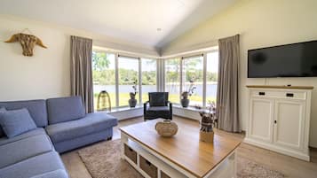Chalet | Living area