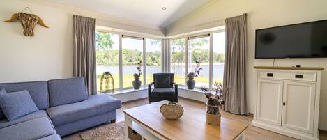 Chalet | Living area