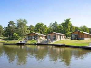 Chalet | Exterior - Chalet With Dishwasher in the Green Kempen (Mol)