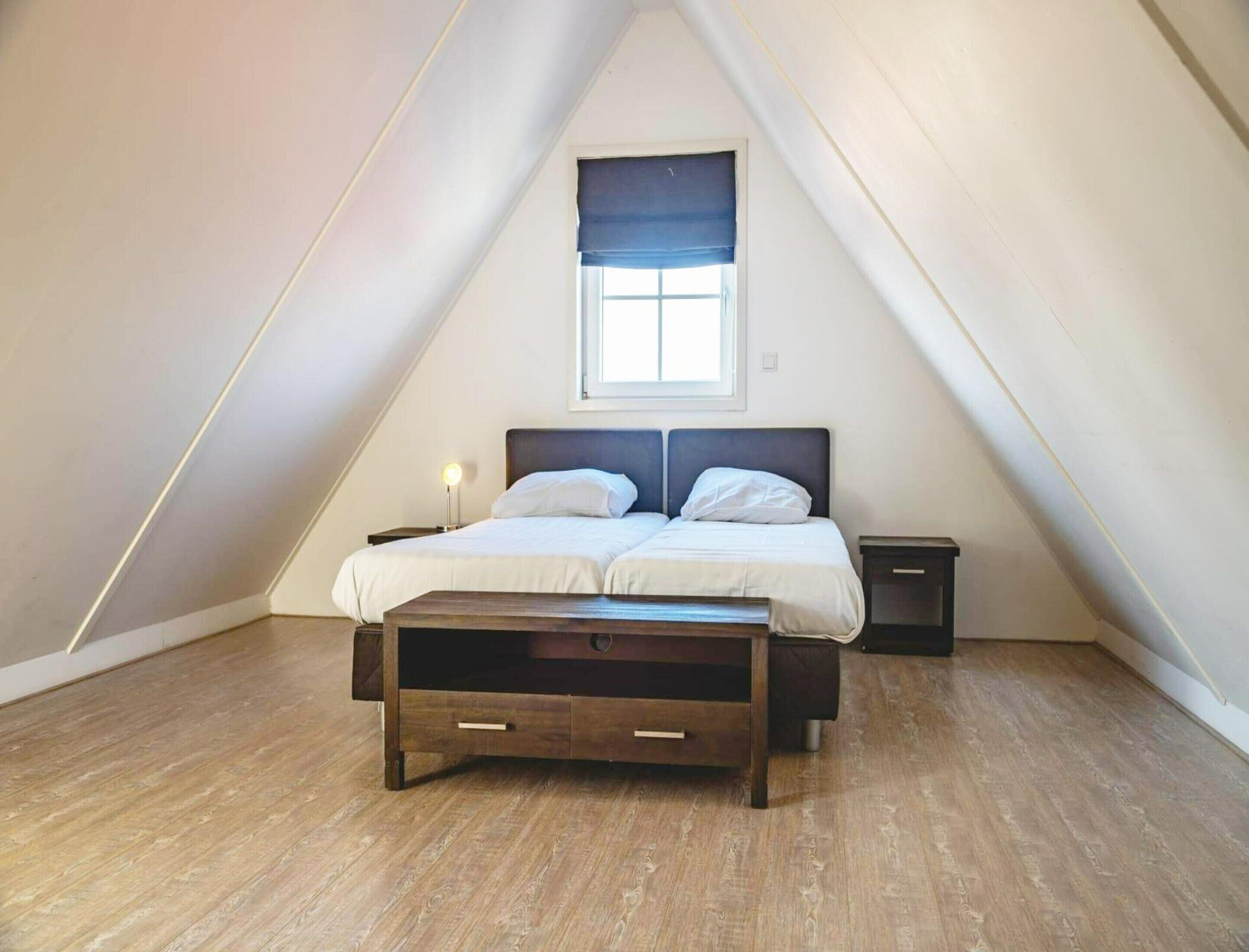 3 bedrooms, individually furnished, bed sheets