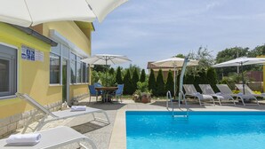 Piscine extérieure