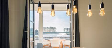 Apartment | Dining