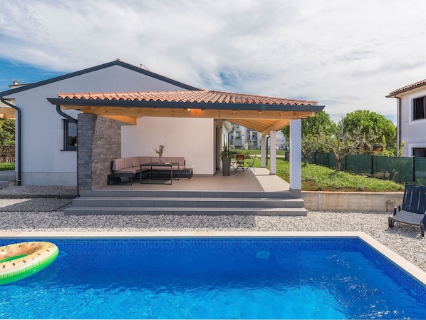 House | Pool | Indoor pool, outdoor pool