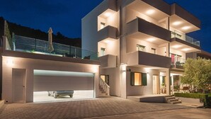 Exterior - Luxurious Villa With Pool in Rogoznica (Rogoznica)