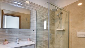 Unclassified image, 5 of 29, button - Attractive Villa in Pula With Private Swimming Pool (Pula)