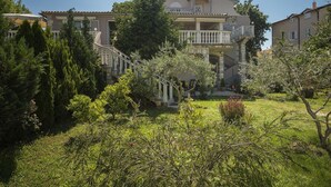 Unclassified image, 3 of 21, button - Charming Apartment in Medulin With Terrace (Medulin)