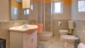 Unclassified image, 4 of 21, button - Charming Apartment in Medulin With Terrace (Medulin)