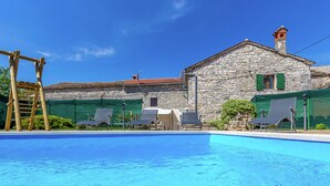 Piscine extérieure