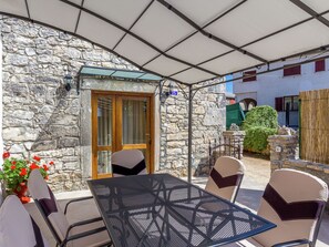 Exterior - Stone Cottage Ideal for Families, With Private Pool and air Conditioning (Svetvincenat)