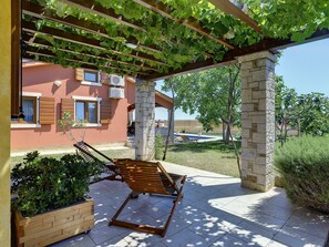 Villa | Exterior - Villa in Peroj With Private Pool & Near Beach (Vodnjan)