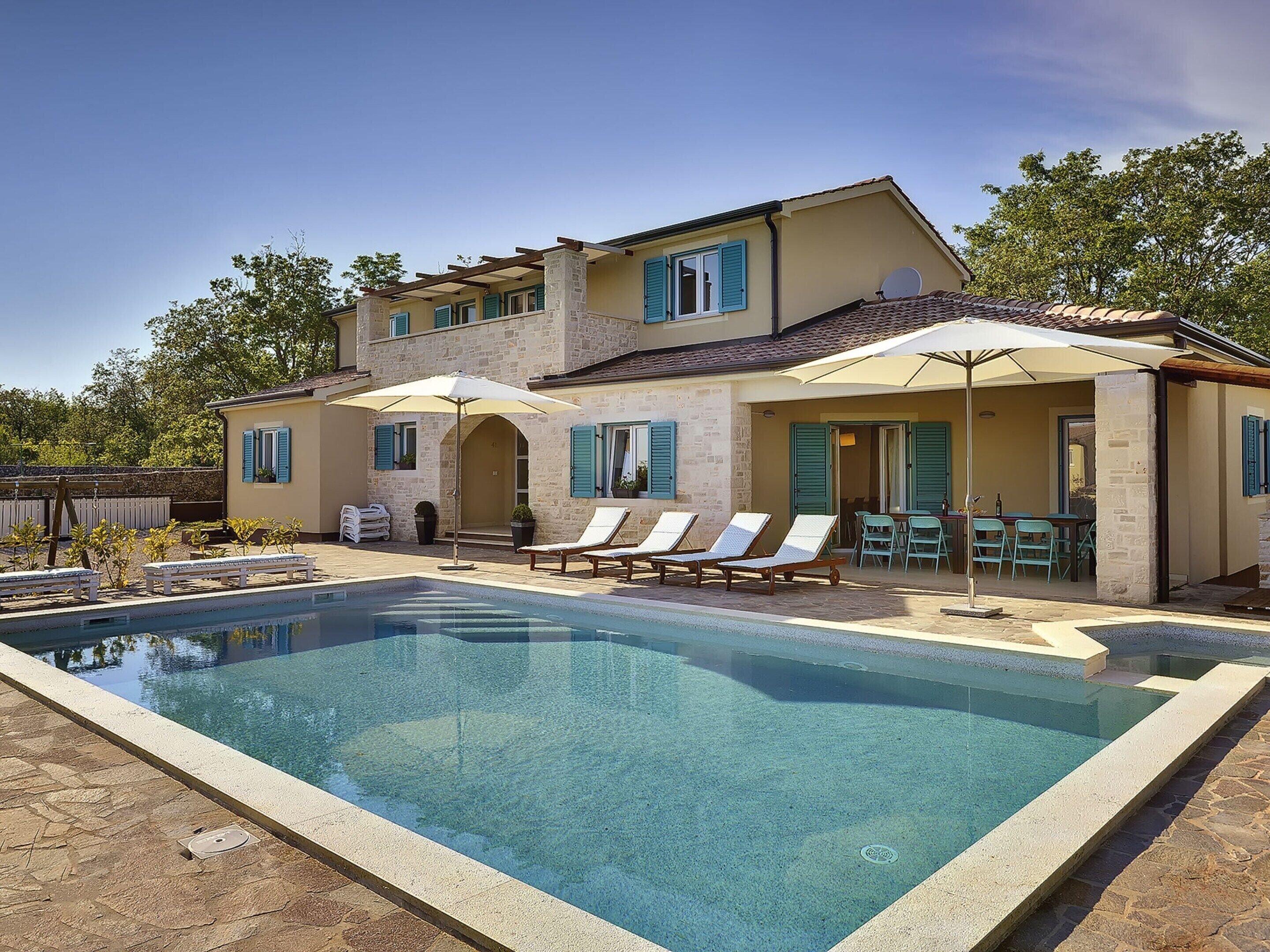 Villa | Pool | Indoor pool, outdoor pool