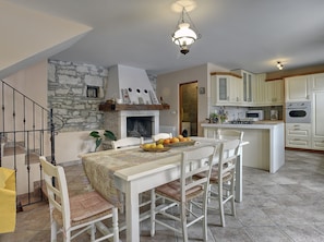 House | Private kitchen