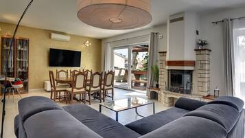 House | Living area