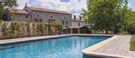 Maison | Piscine | Piscine couverte, piscine extérieure