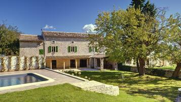 House | Exterior