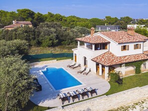 Villa | Pool | Innenpool, Außenpool