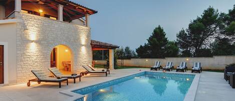 Villa | Pool