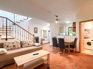 House | Dining