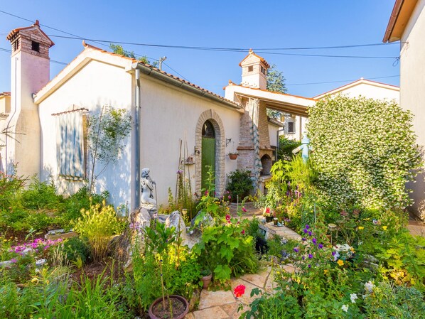 Apartment | Exterior